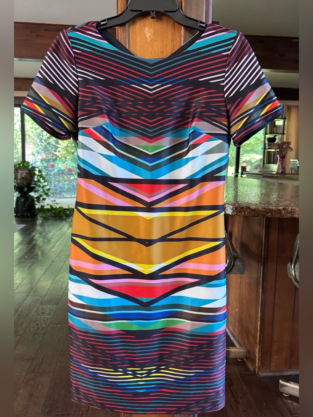 Maia Colorful & Fun Geometric Design Shift Dress. Size 6.